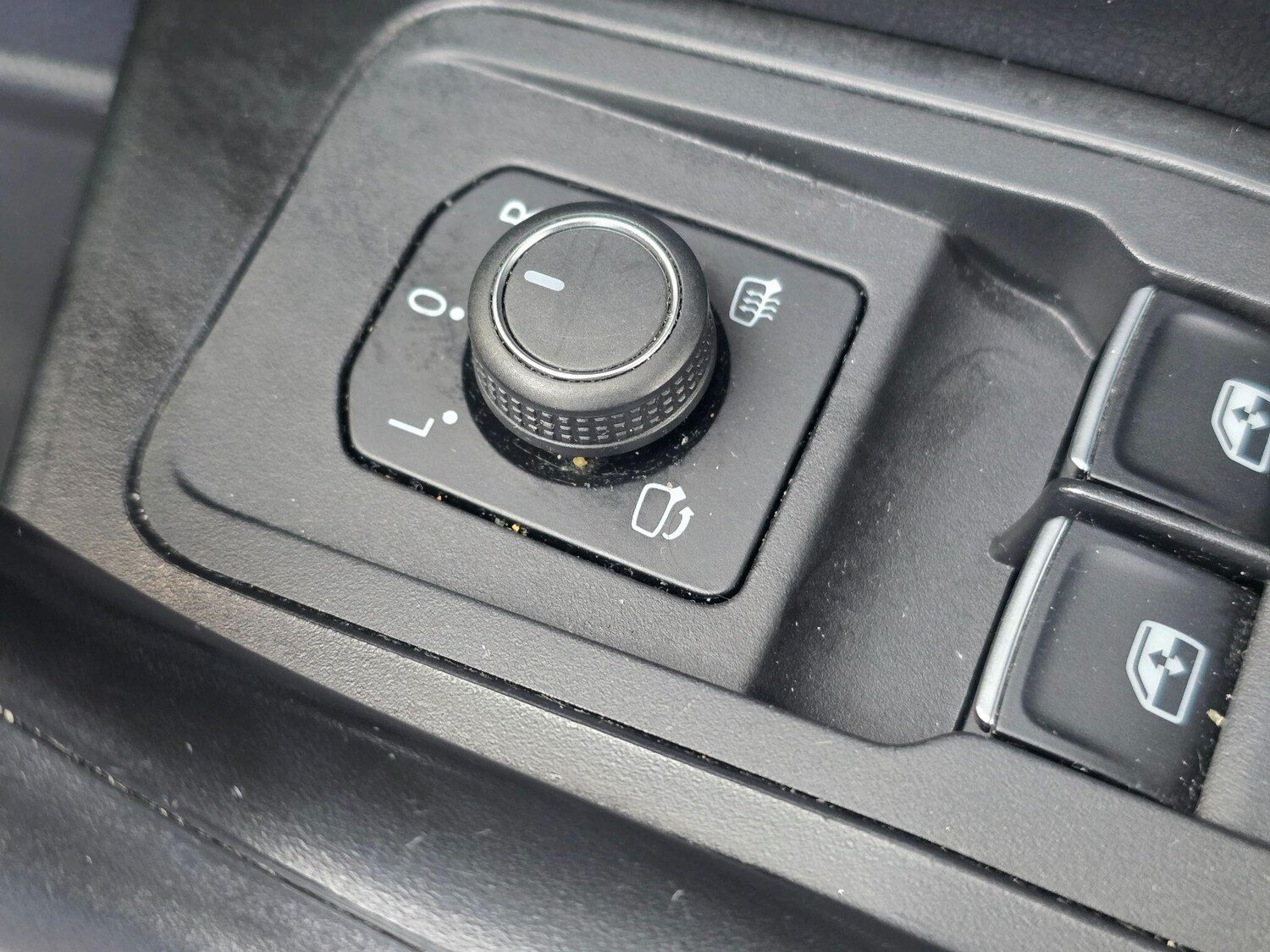 Used Volkswagen T-Roc for sale - 77587285: Photo 31