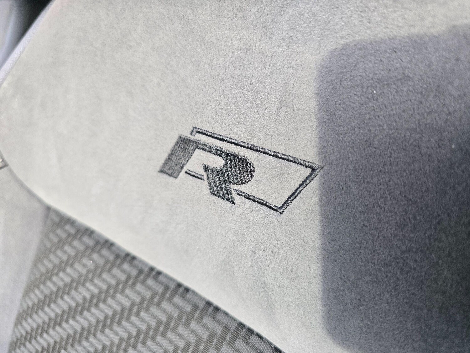 Used Volkswagen T-Roc for sale - 77587285: Photo 43