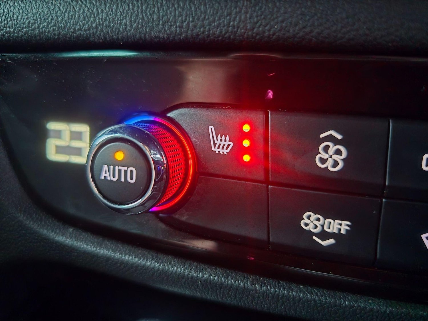 Used Vauxhall Insignia 2018 for sale - 76457579: Photo 8