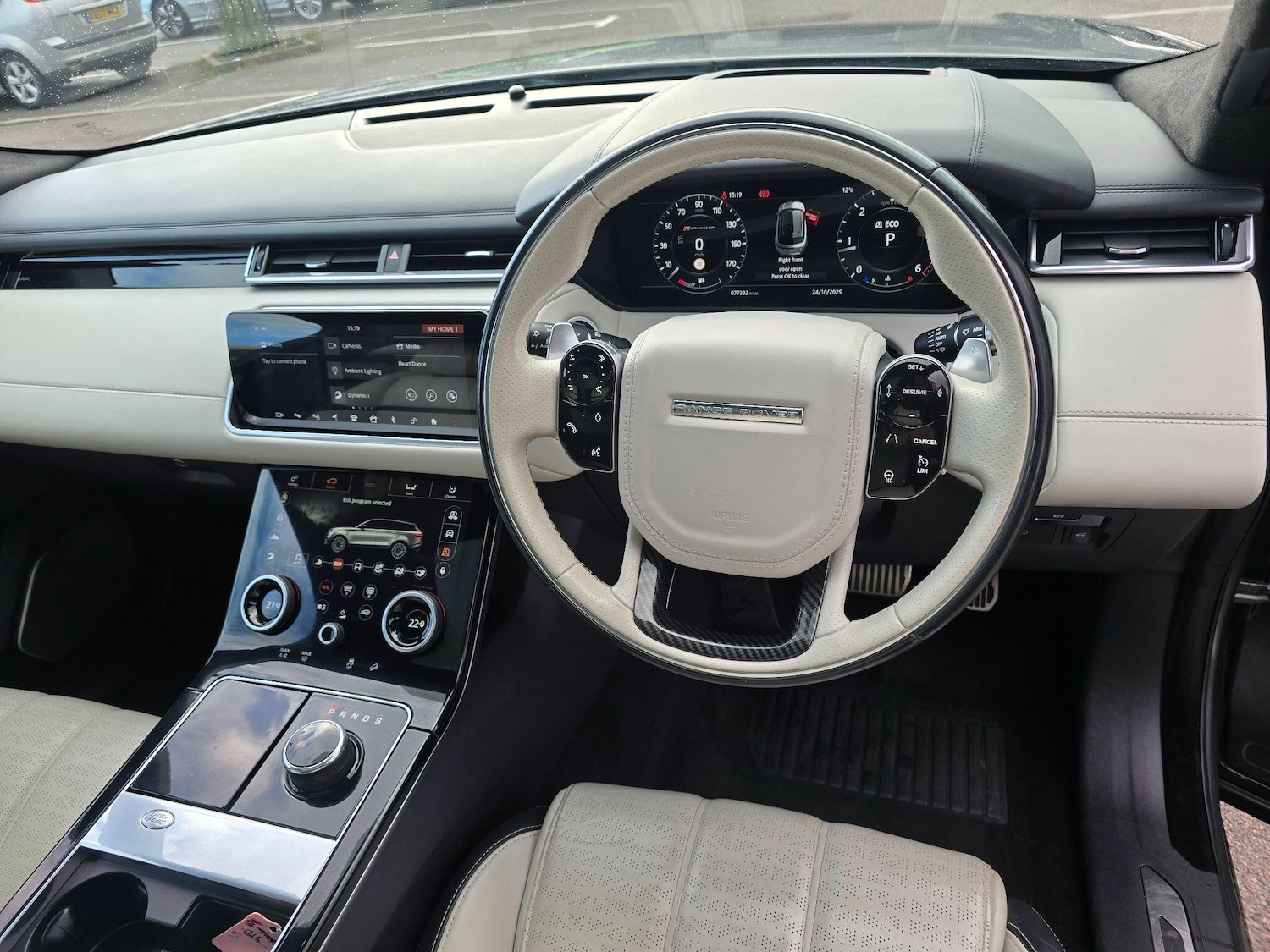 Used Land Rover Range Rover Velar 2017 for sale - 76646333: Photo 5