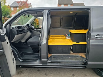 Used Volkswagen Transporter 2018 for sale - 76201244: Photo 4