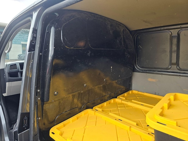 Used Volkswagen Transporter 2018 for sale - 76201244: Photo 50