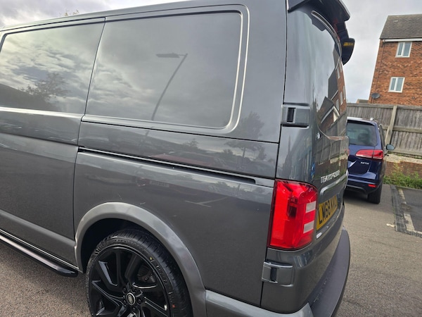 Used Volkswagen Transporter 2018 for sale - 76201244: Photo 88