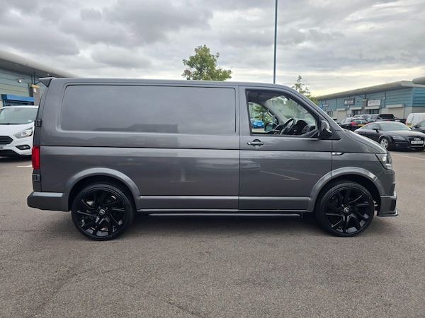 Used Volkswagen Transporter 2018 for sale - 76201244: Photo 8