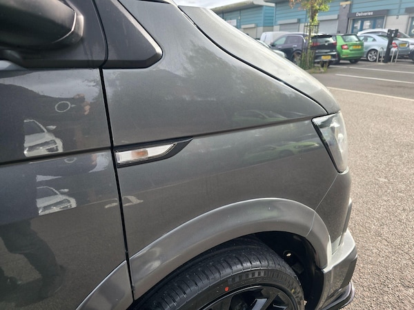 Used Volkswagen Transporter 2018 for sale - 76201244: Photo 94