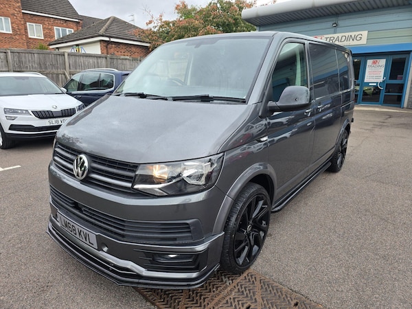 Used Volkswagen Transporter 2018 for sale - 76201244: Photo 9