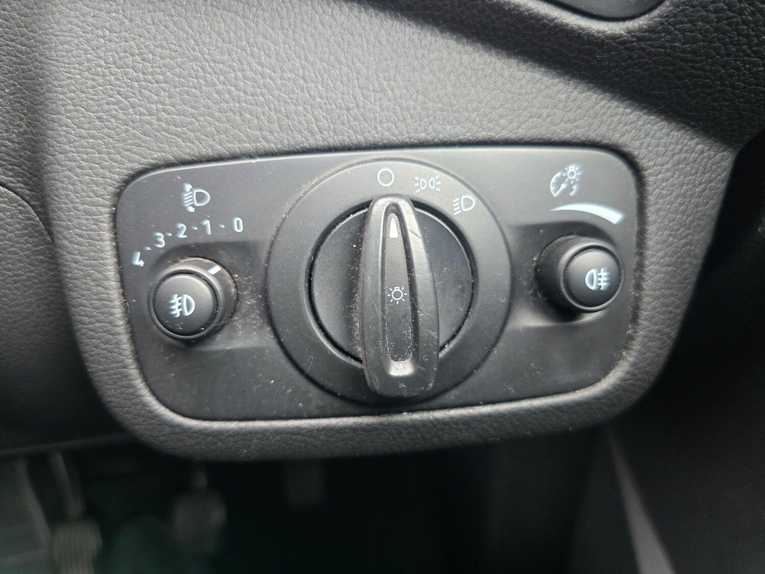 Used Ford Grand C-Max 2019 for sale - 77909201: Photo 28