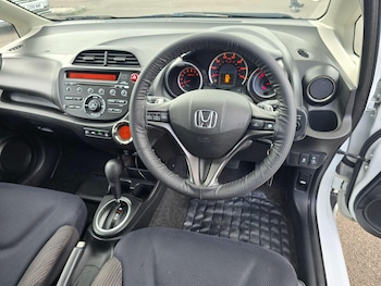 Used Honda Jazz 2013 for sale - 79440755: Photo