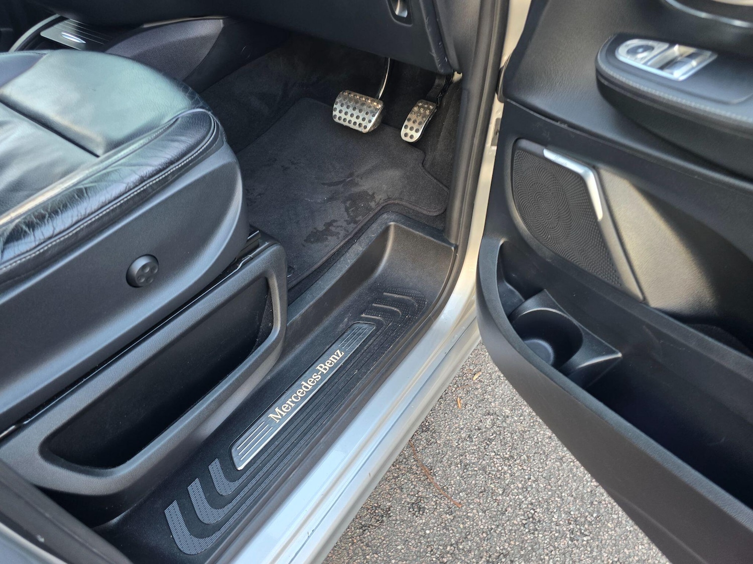 Used Mercedes-Benz V-Class 2025 for sale - 76446915: Photo 37