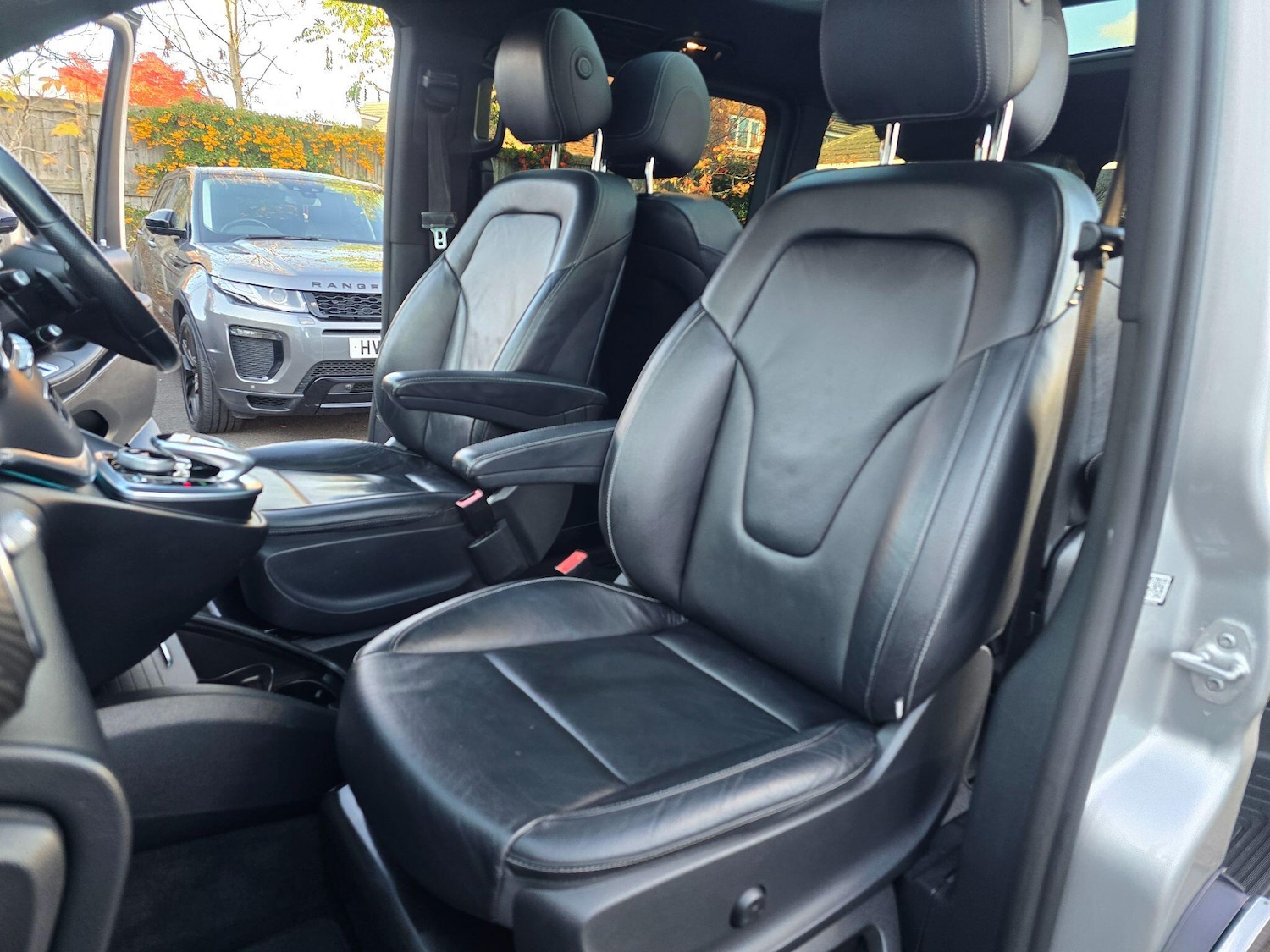 Used Mercedes-Benz V-Class 2025 for sale - 76446915: Photo 46