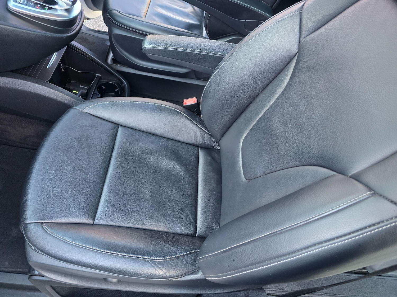 Used Mercedes-Benz V-Class 2025 for sale - 76446915: Photo 49