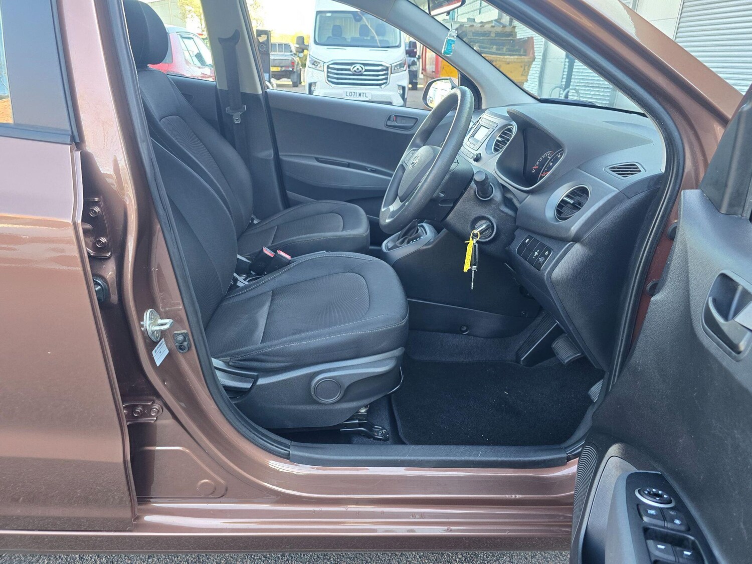 Used Hyundai i10 2018 for sale - 78157838: Photo 25