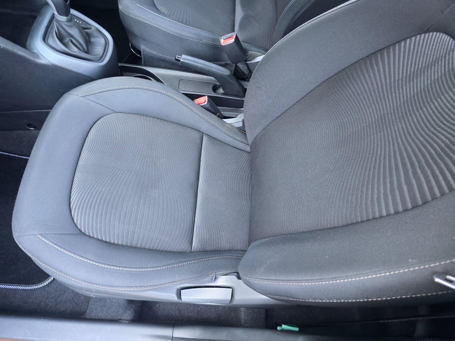 Used Hyundai i10 2018 for sale - 78157838: Photo 33