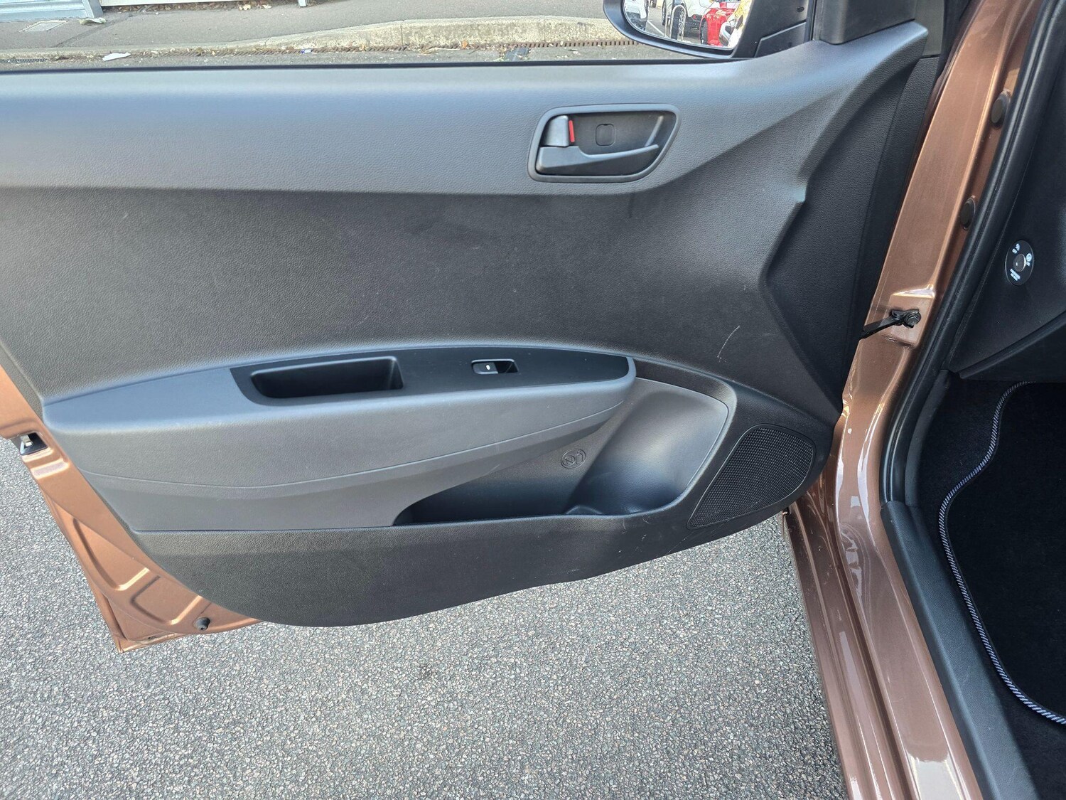 Used Hyundai i10 2018 for sale - 78157838: Photo 35