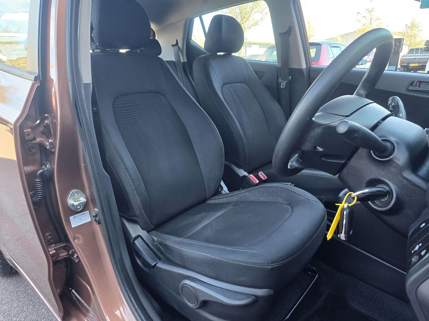 Used Hyundai i10 2018 for sale - 78157838: Photo 5