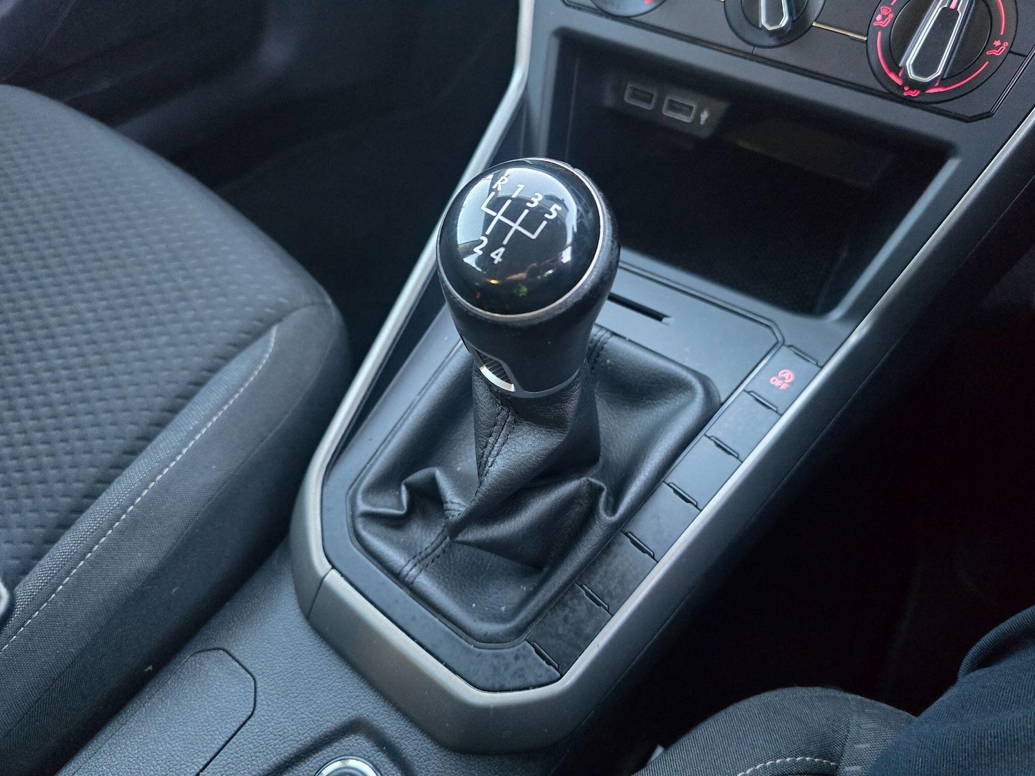 Used Volkswagen Polo 2018 for sale - 77120420: Photo 19