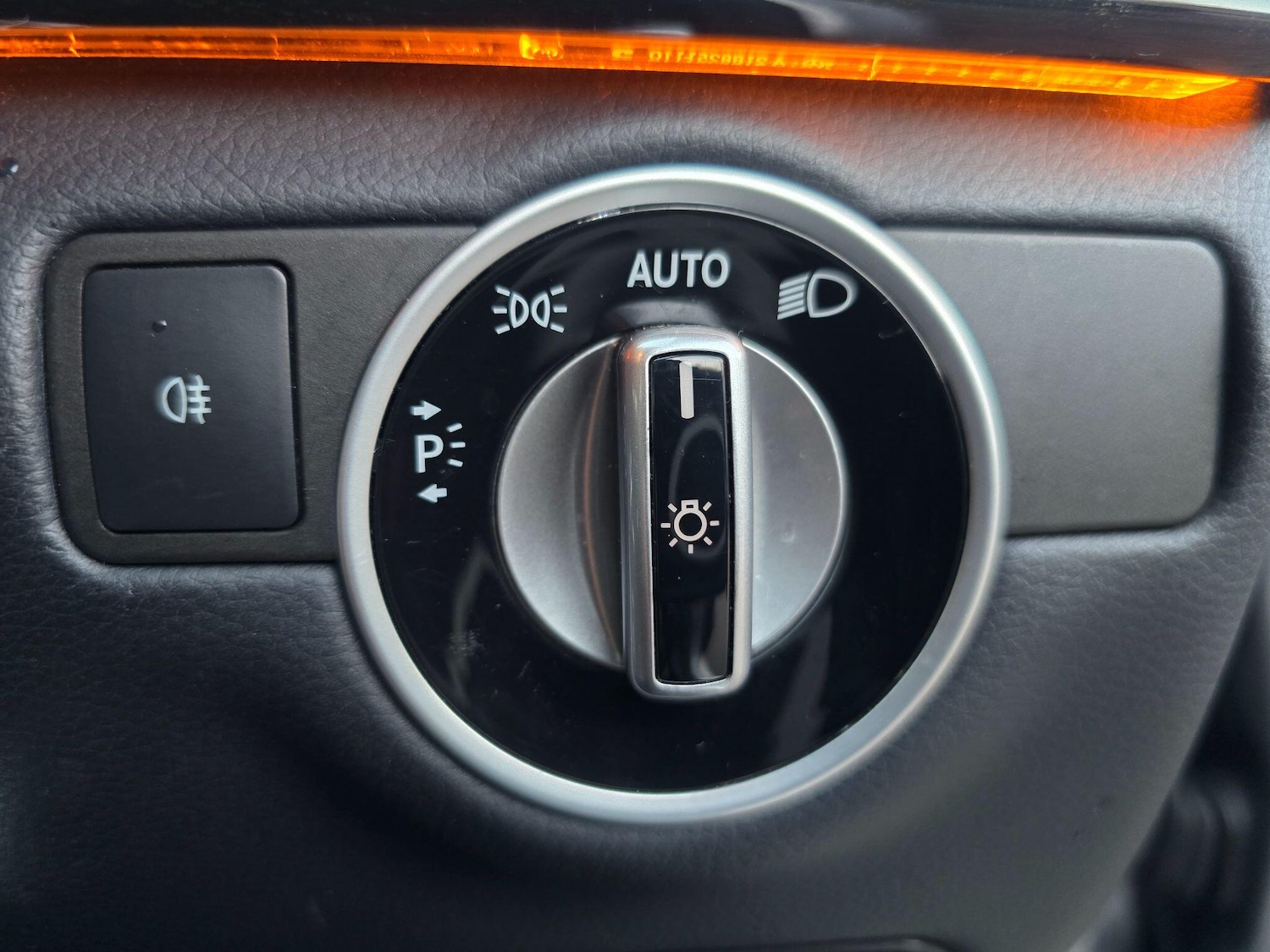 Used Mercedes-Benz CLS 2015 for sale - 77190873: Photo 28