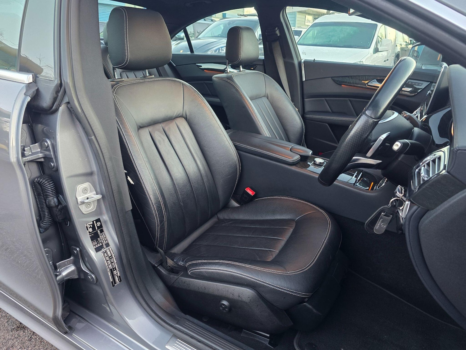 Used Mercedes-Benz CLS 2015 for sale - 77190873: Photo 31