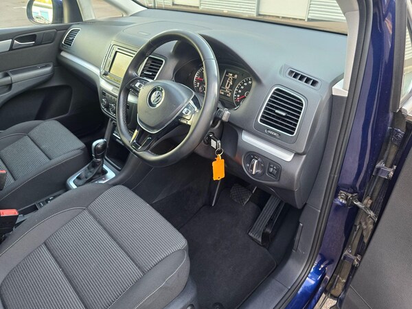Used Volkswagen Sharan 2017 for sale - 75687325: Photo 16