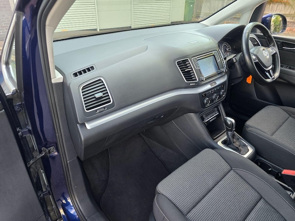 Used Volkswagen Sharan 2017 for sale - 75687325: Photo 38