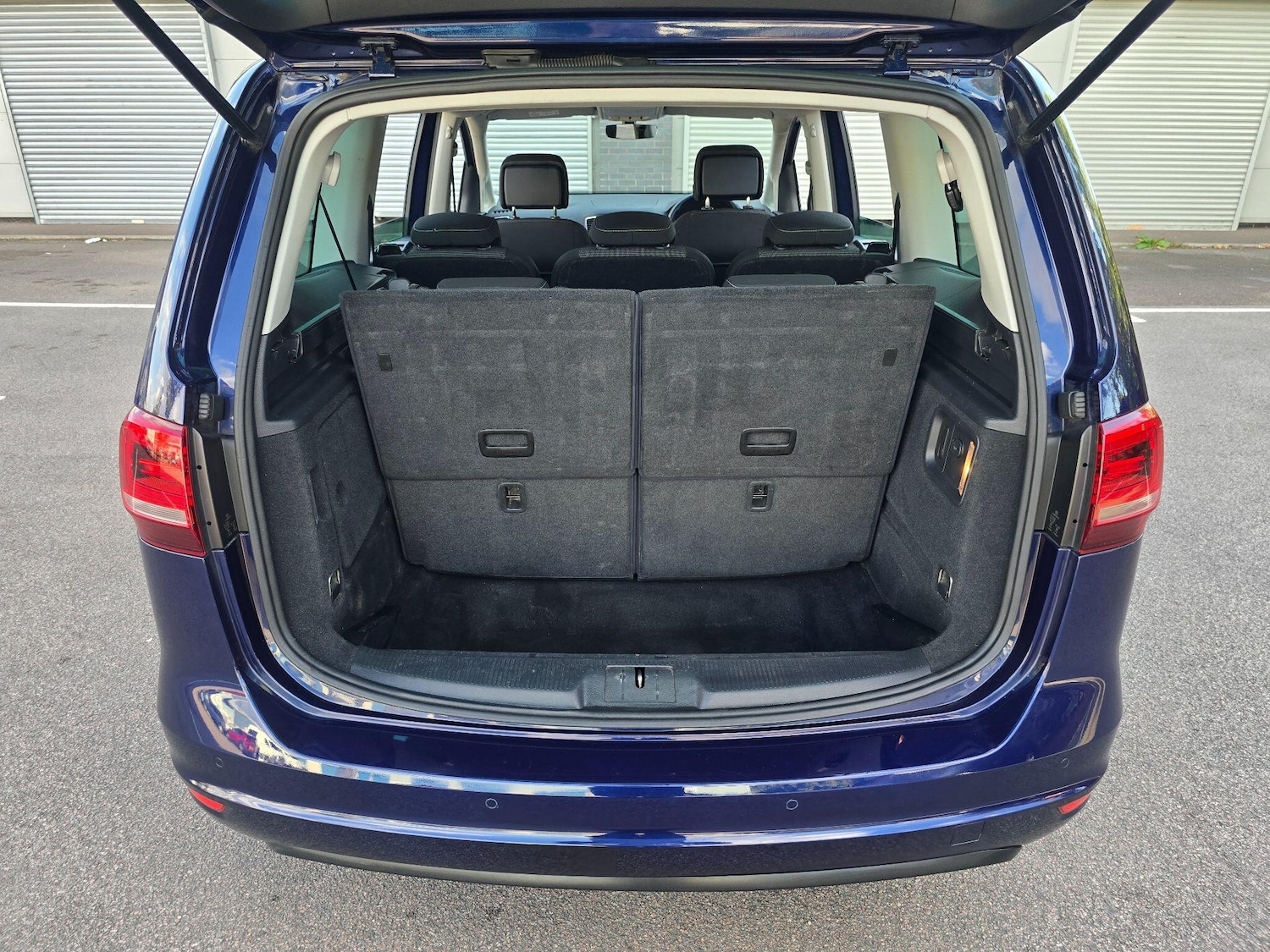 Used Volkswagen Sharan 2017 for sale - 75687325: Photo 58