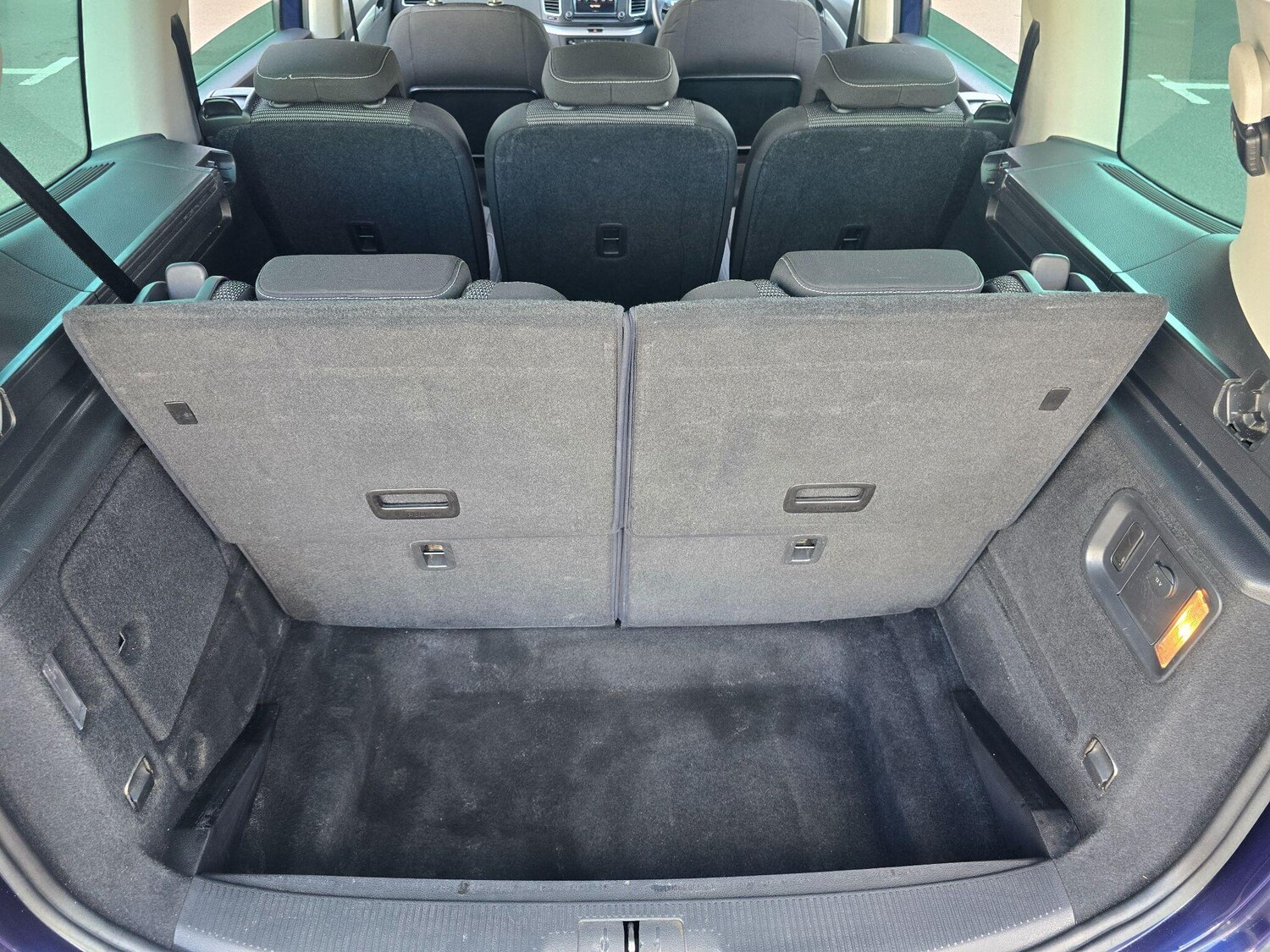 Used Volkswagen Sharan 2017 for sale - 75687325: Photo 59