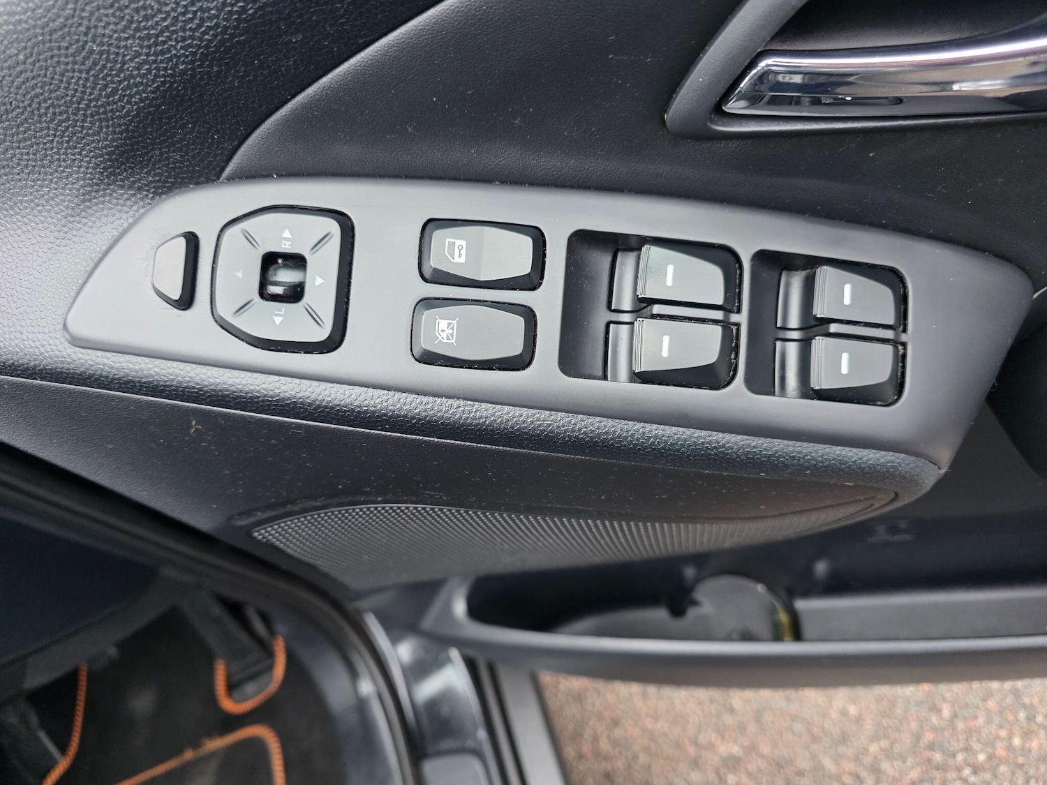 Used Hyundai Ix35 2011 for sale - 77440500: Photo 21