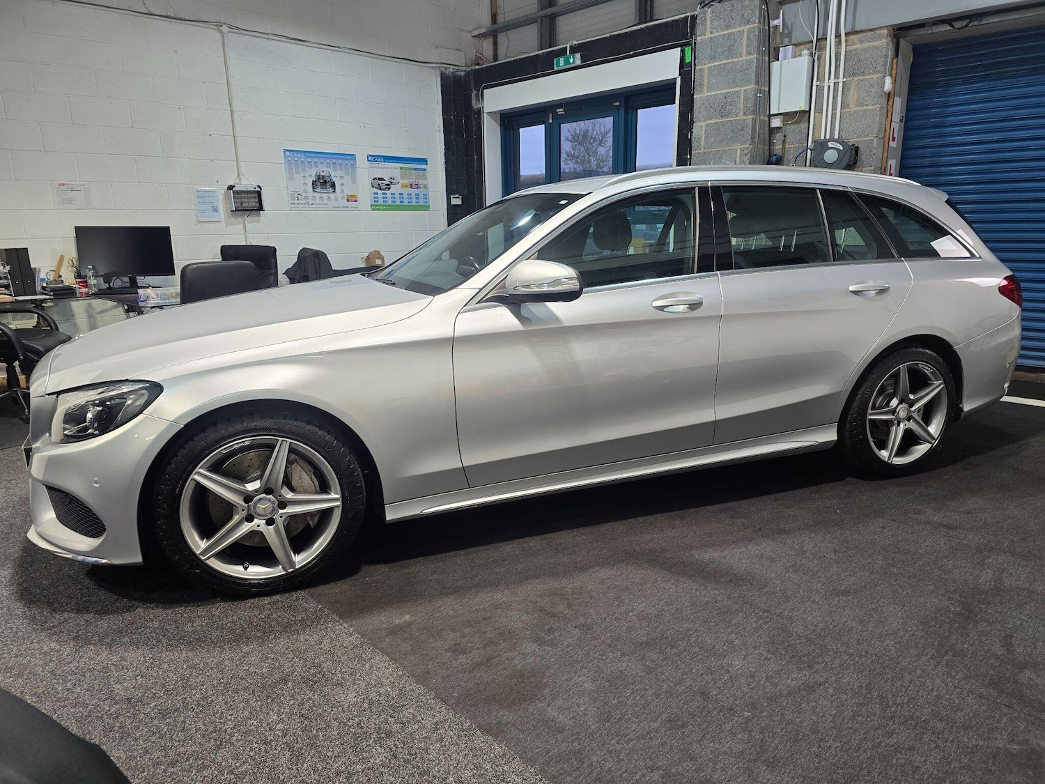 Used Mercedes-Benz C Class for sale - 77793620: Photo 2