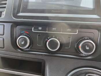Used Volkswagen Transporter 2015 for sale - 74861146: Photo