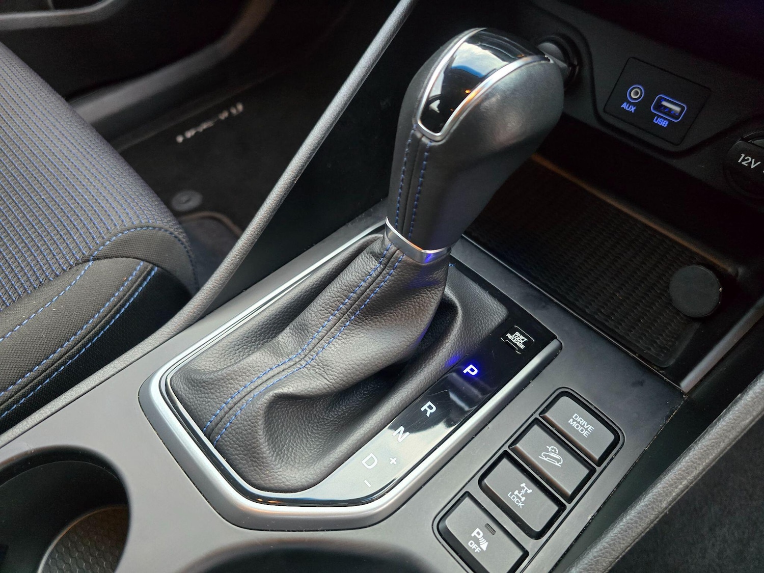 Used Hyundai TUCSON 2017 for sale - 76942372: Photo 2