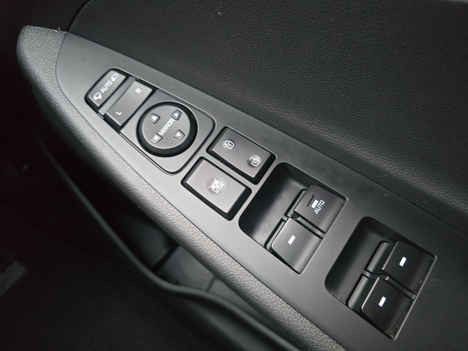 Used Hyundai TUCSON 2017 for sale - 76942372: Photo 36