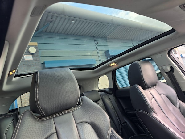 Used Land Rover Range Rover Evoque 2015 for sale - 76247455: Photo 2