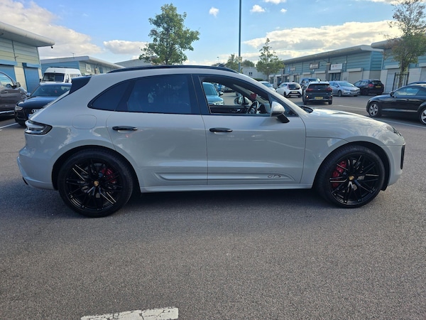 Used Porsche Macan 2022 for sale - 76042583: Photo 12