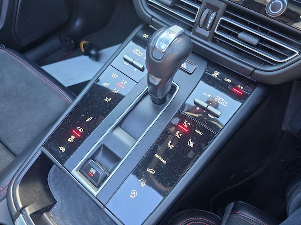 Used Porsche Macan 2022 for sale - 76042583: Photo 19