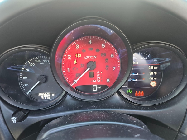 Used Porsche Macan 2022 for sale - 76042583: Photo 25