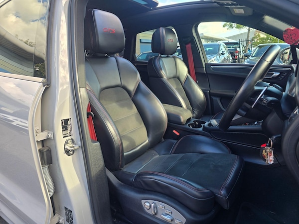 Used Porsche Macan 2022 for sale - 76042583: Photo 31
