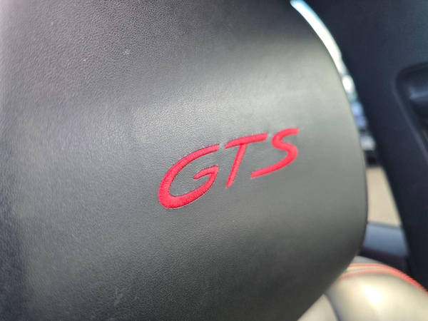 Used Porsche Macan 2022 for sale - 76042583: Photo 32