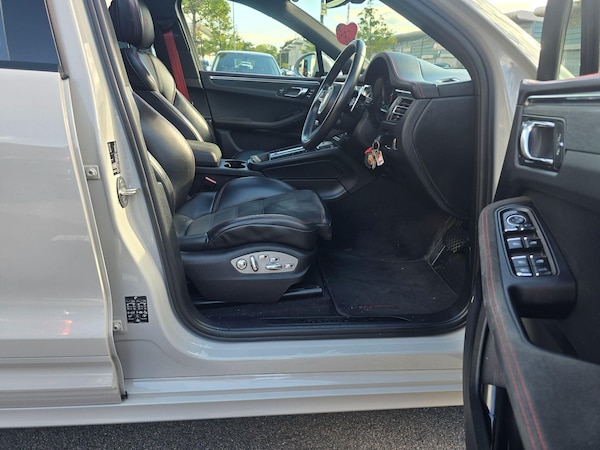 Used Porsche Macan 2022 for sale - 76042583: Photo 33