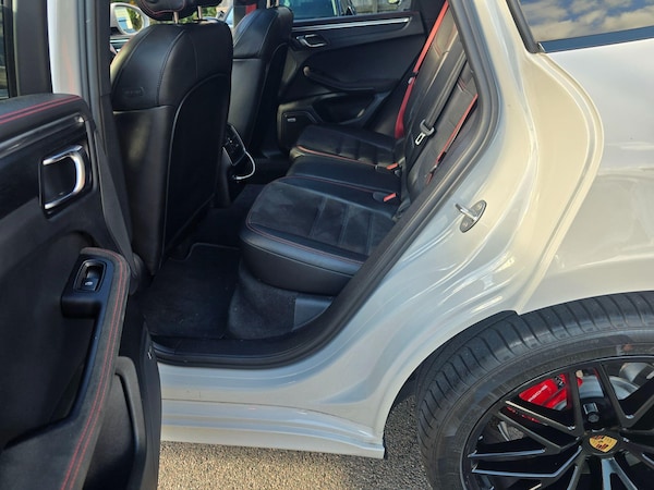 Used Porsche Macan 2022 for sale - 76042583: Photo 49
