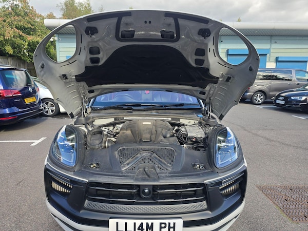 Used Porsche Macan 2022 for sale - 76042583: Photo 61