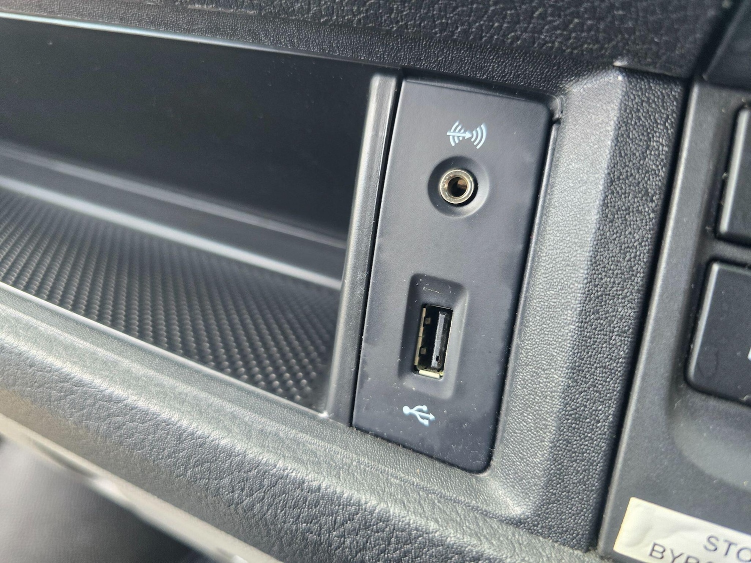 Used Volkswagen Transporter 2017 for sale - 78063042: Photo 28