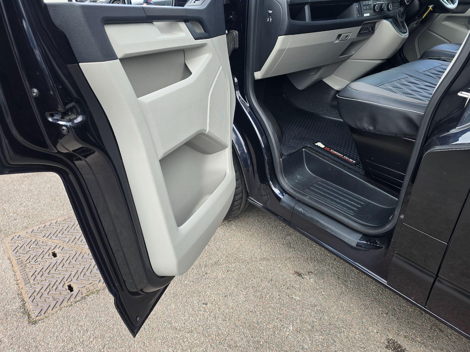 Used Volkswagen Transporter 2017 for sale - 78063042: Photo 50