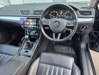 Used Skoda Superb 2019 for sale - 79387565: Photo