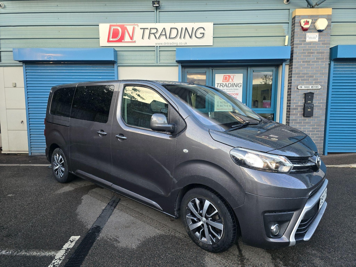 Used Toyota PROACE CITY Verso 2019 for sale - 76561403: Photo 1