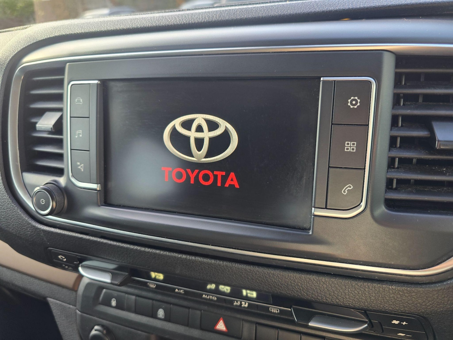 Used Toyota PROACE CITY Verso 2019 for sale - 76561403: Photo 13