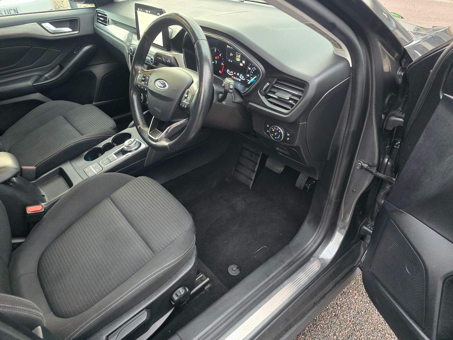 Used Ford Focus for sale - 76729031: Photo 31