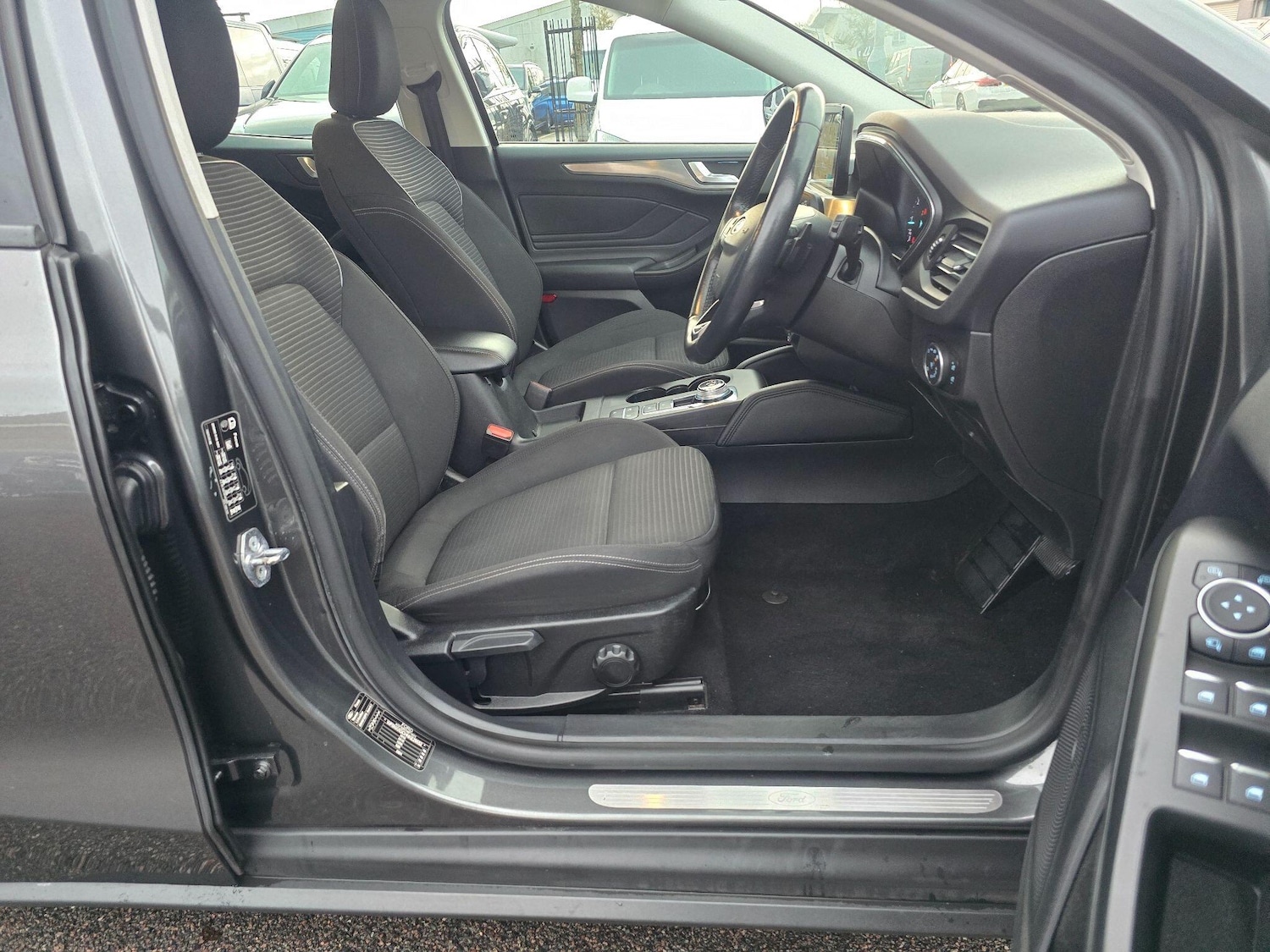 Used Ford Focus for sale - 76729031: Photo 34