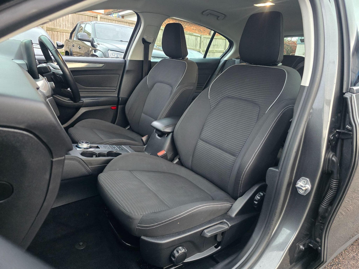 Used Ford Focus for sale - 76729031: Photo 40