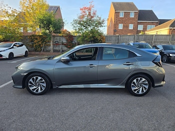 Used Honda Civic 2017 for sale - 76251234: Photo