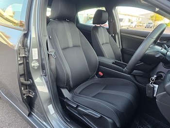 Used Honda Civic 2017 for sale - 76251234: Photo